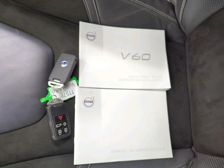 Photo 3 VIN: YV1FWA8CDJ2403850 - VOLVO V60 