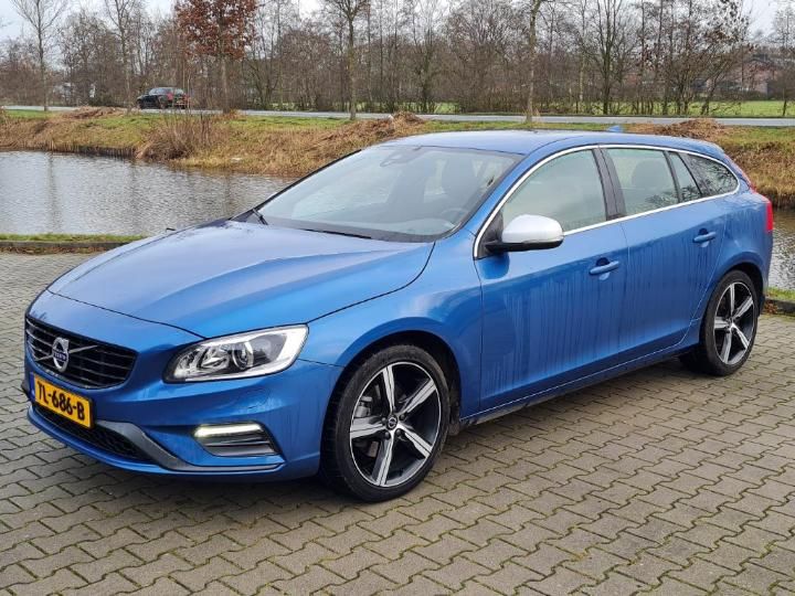 Photo 1 VIN: YV1FWA8CDJ2411446 - VOLVO V60 