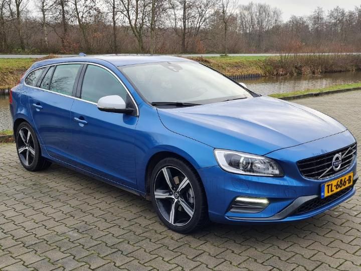 Photo 2 VIN: YV1FWA8CDJ2411446 - VOLVO V60 