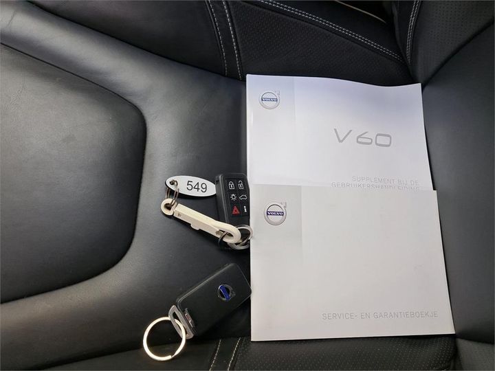 Photo 9 VIN: YV1FWA8CDJ2411773 - VOLVO V60 