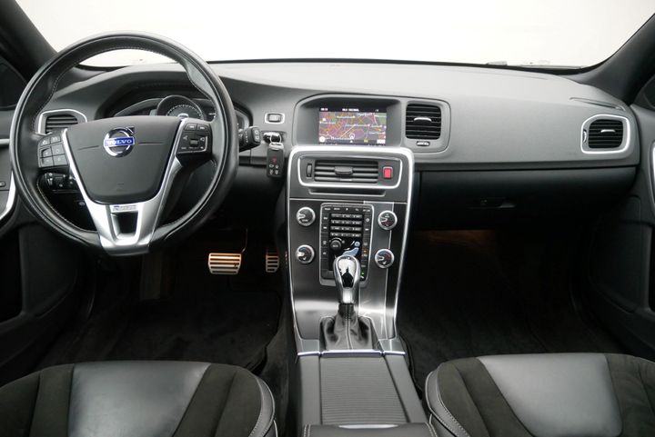 Photo 8 VIN: YV1FWA8CDJ2411913 - VOLVO V60 