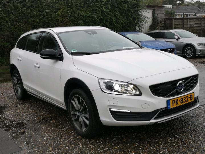 Photo 2 VIN: YV1FZARC1J2042754 - VOLVO V60 