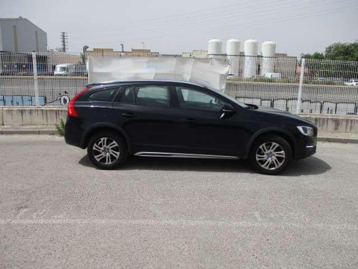 Photo 2 VIN: YV1FZARC1J2055095 - VOLVO V60 CROSS COUNTRY 