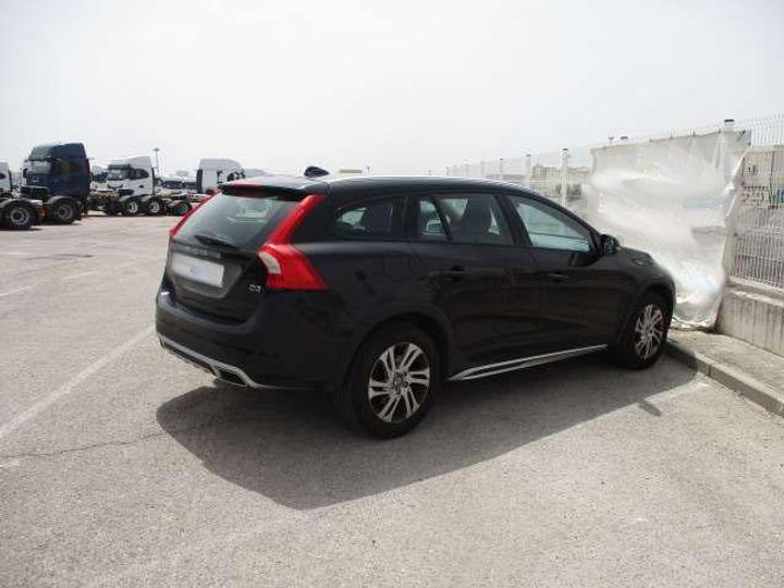 Photo 3 VIN: YV1FZARC1J2055095 - VOLVO V60 CROSS COUNTRY 