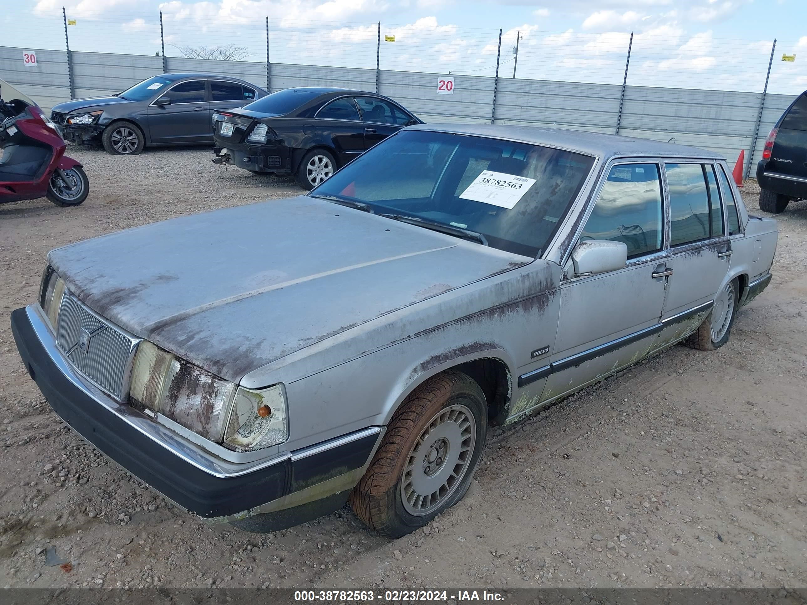 Photo 1 VIN: YV1GA874BJ0049204 - VOLVO 760 