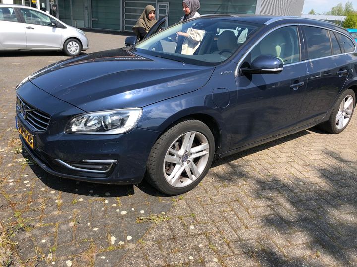 Photo 1 VIN: YV1GWAA50E1201561 - VOLVO V60 