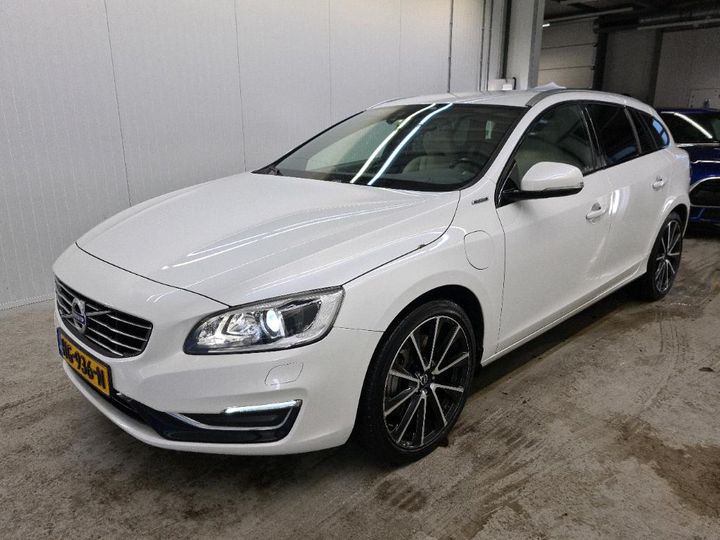 Photo 1 VIN: YV1GWBNH0G1296582 - VOLVO V60 