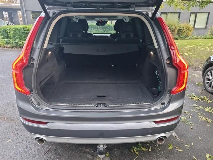 Photo 10 VIN: YV1LCA8BDJ1337791 - VOLVO XC90 SUV 