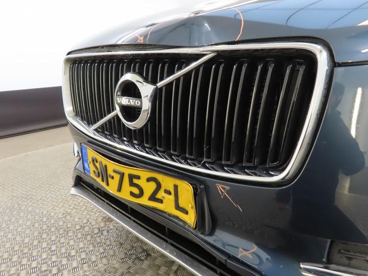 Photo 35 VIN: YV1LFA8BDJ1384580 - VOLVO XC90 