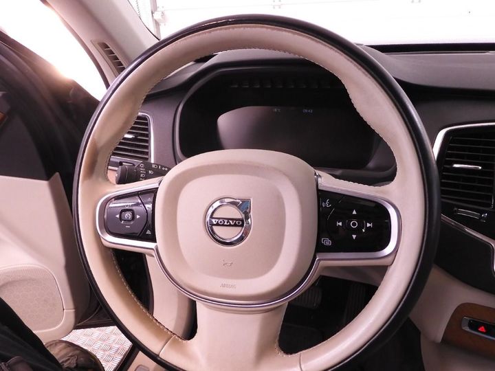 Photo 27 VIN: YV1LFBABDH1123345 - VOLVO XC90 