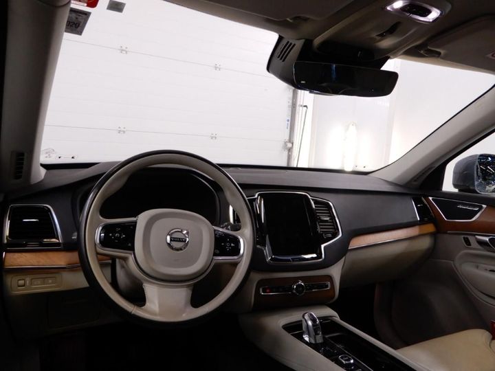 Photo 8 VIN: YV1LFBABDH1154256 - VOLVO XC90 