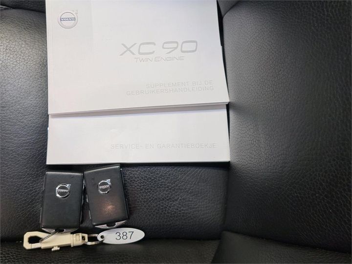 Photo 9 VIN: YV1LFBABDH1155179 - VOLVO XC90 