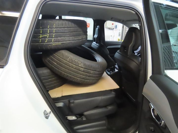 Photo 28 VIN: YV1LFBMVDM1695782 - VOLVO XC90 