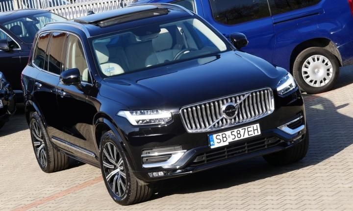 Photo 4 VIN: YV1LFK2VCN1847120 - VOLVO XC90 SUV 