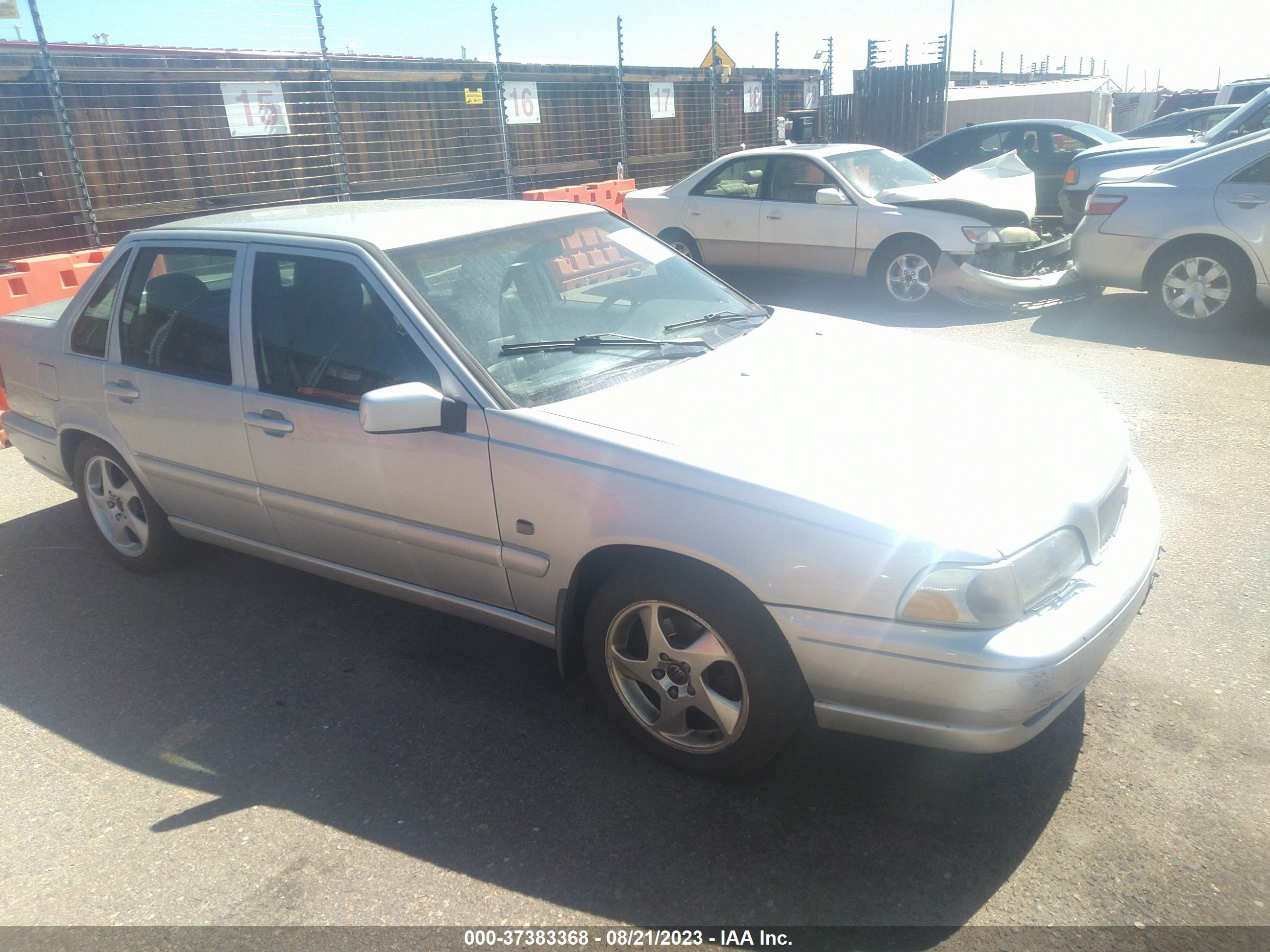 Photo 0 VIN: YV1LS53D0X2605440 - VOLVO S70 