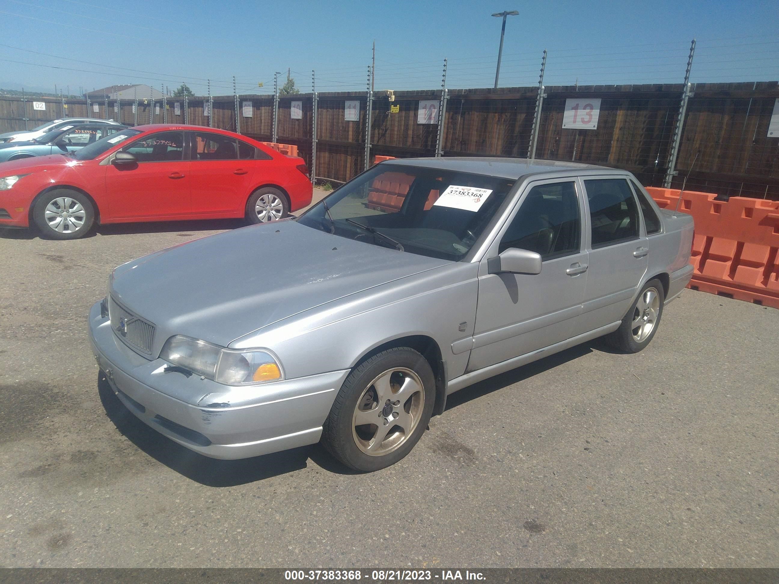 Photo 1 VIN: YV1LS53D0X2605440 - VOLVO S70 