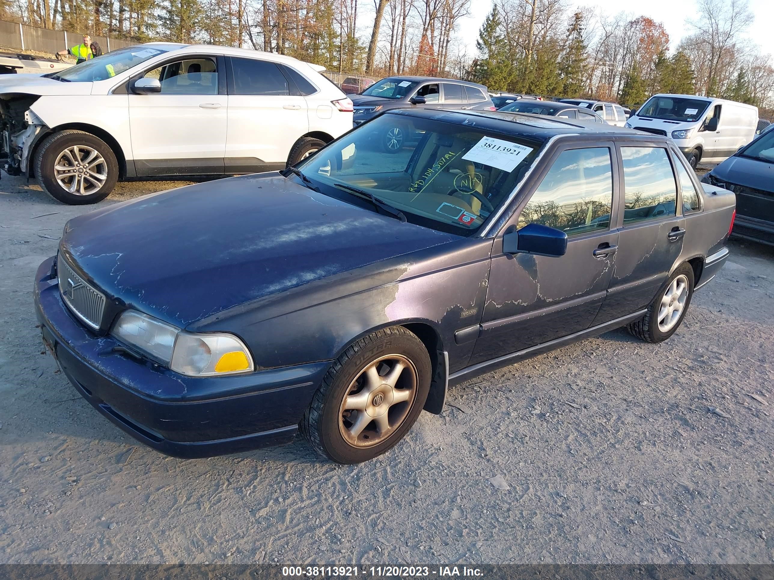 Photo 1 VIN: YV1LS5549W1441428 - VOLVO S70 