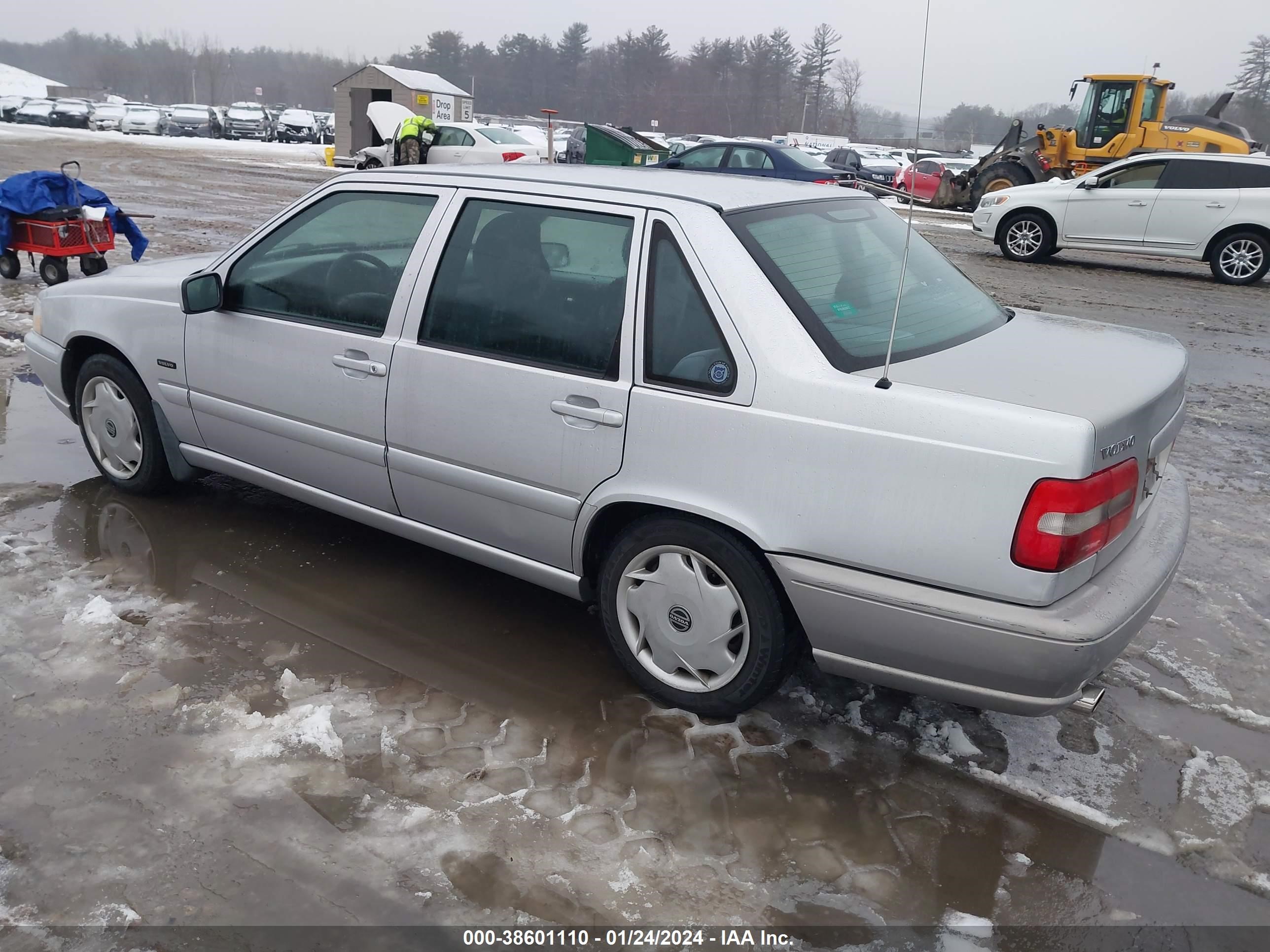 Photo 2 VIN: YV1LS5570W1484856 - VOLVO S70 