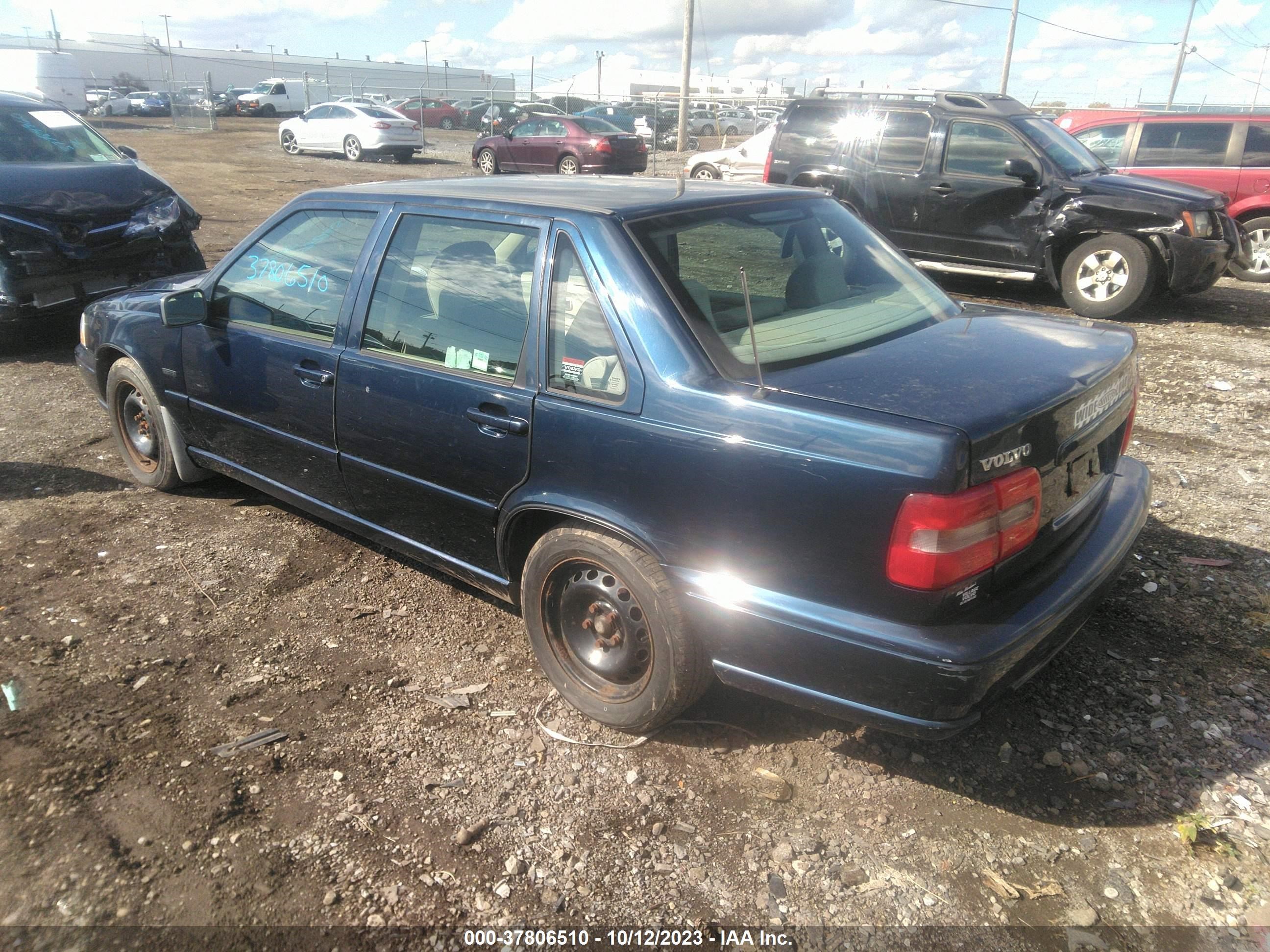 Photo 2 VIN: YV1LS5571W2551460 - VOLVO S70 