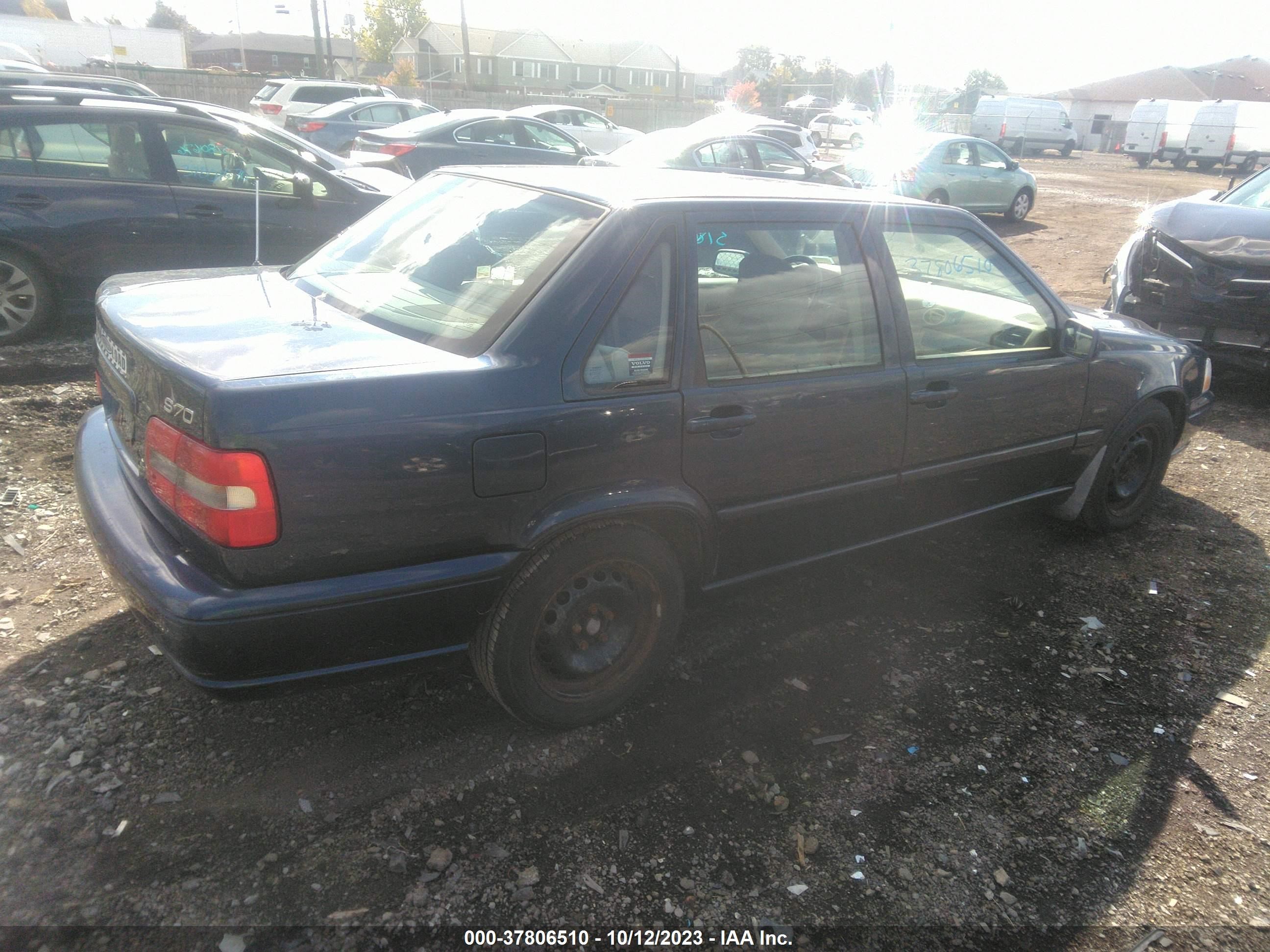 Photo 3 VIN: YV1LS5571W2551460 - VOLVO S70 