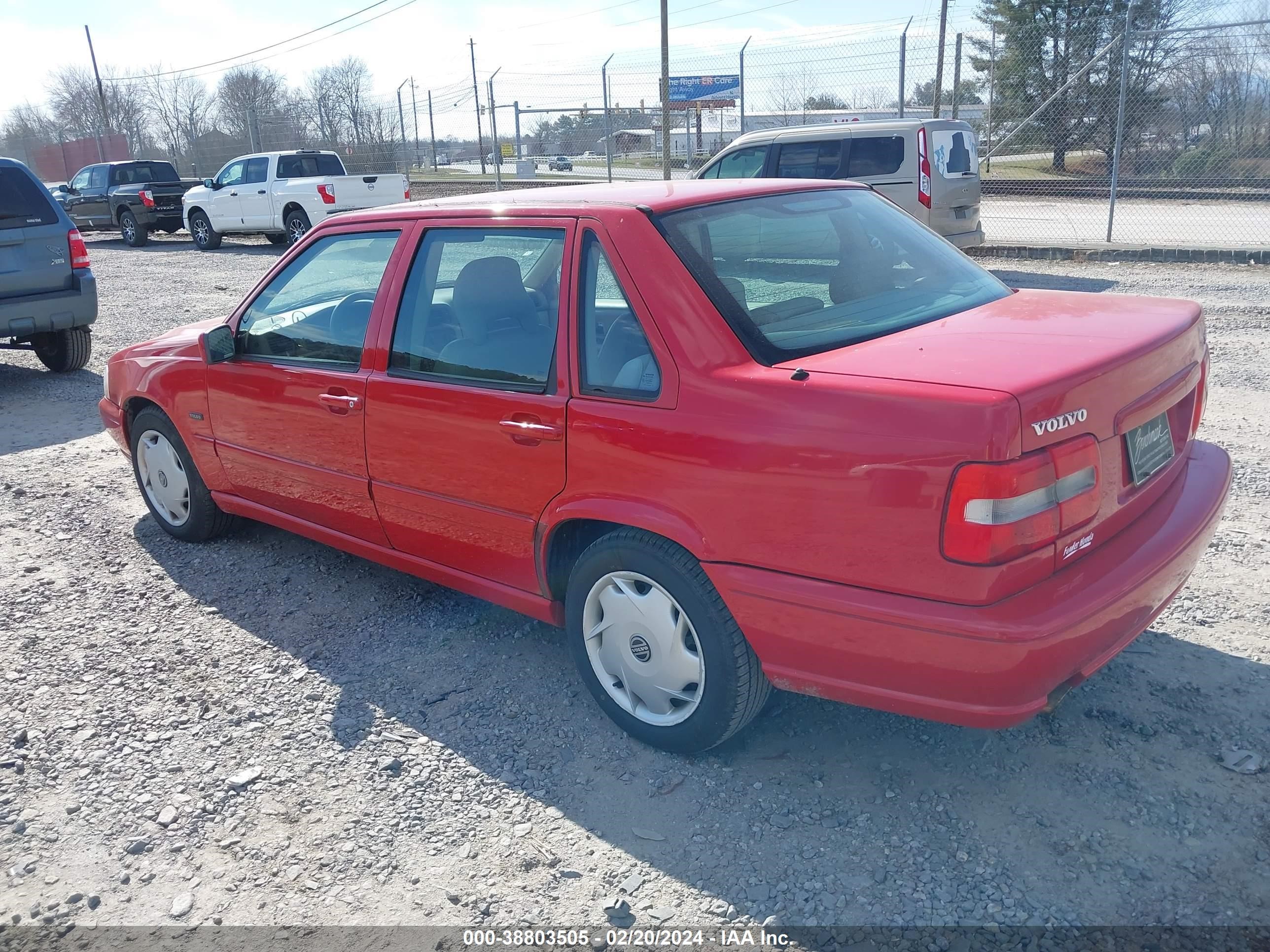 Photo 2 VIN: YV1LS5577W1538668 - VOLVO S70 