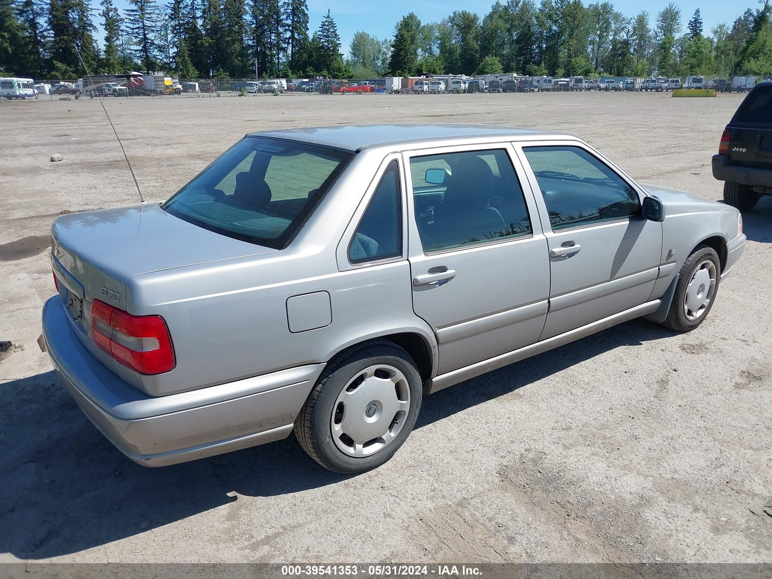 Photo 3 VIN: YV1LS55A0X2588500 - VOLVO S70 