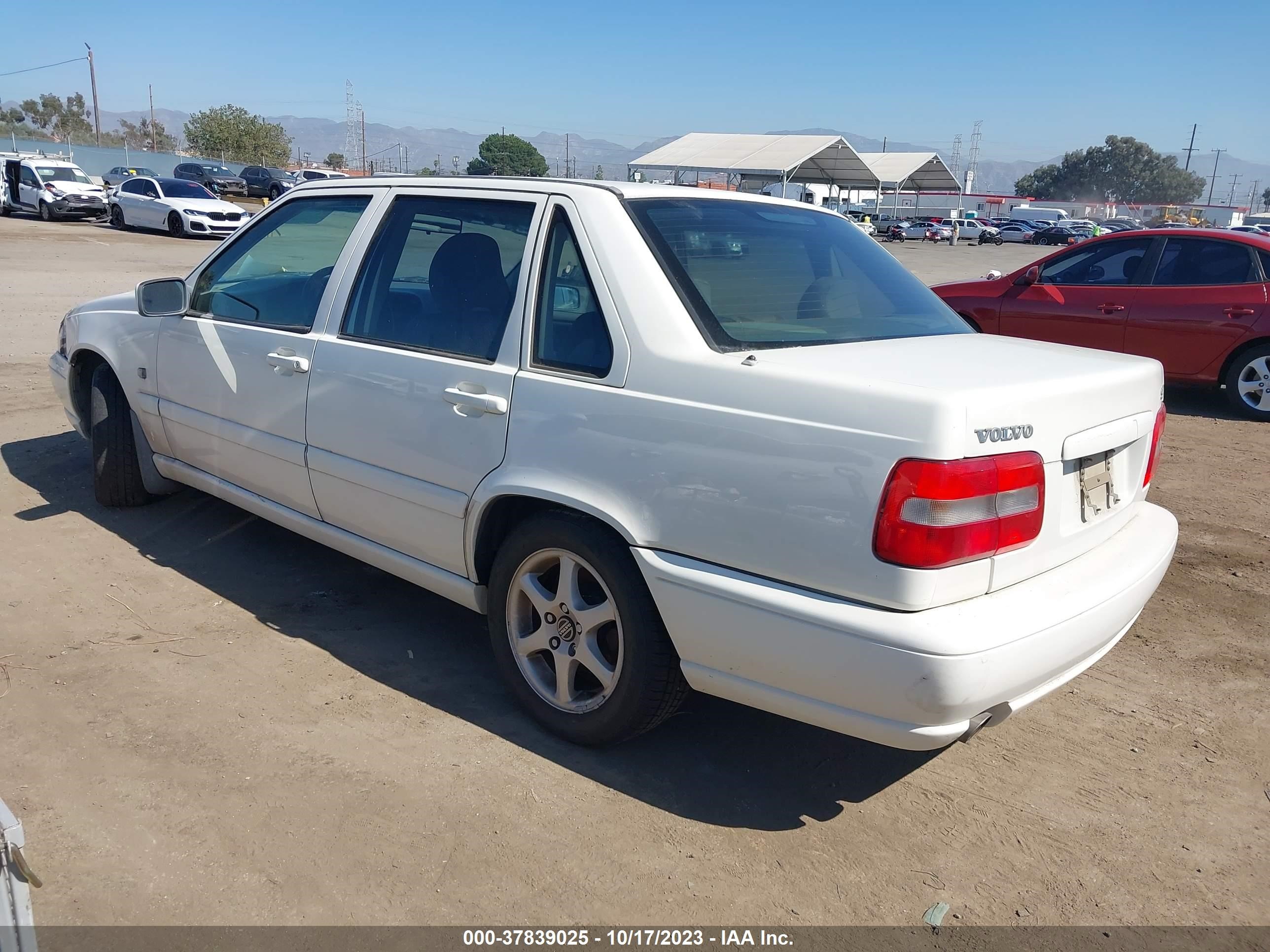 Photo 2 VIN: YV1LS55A1X1589516 - VOLVO S70 