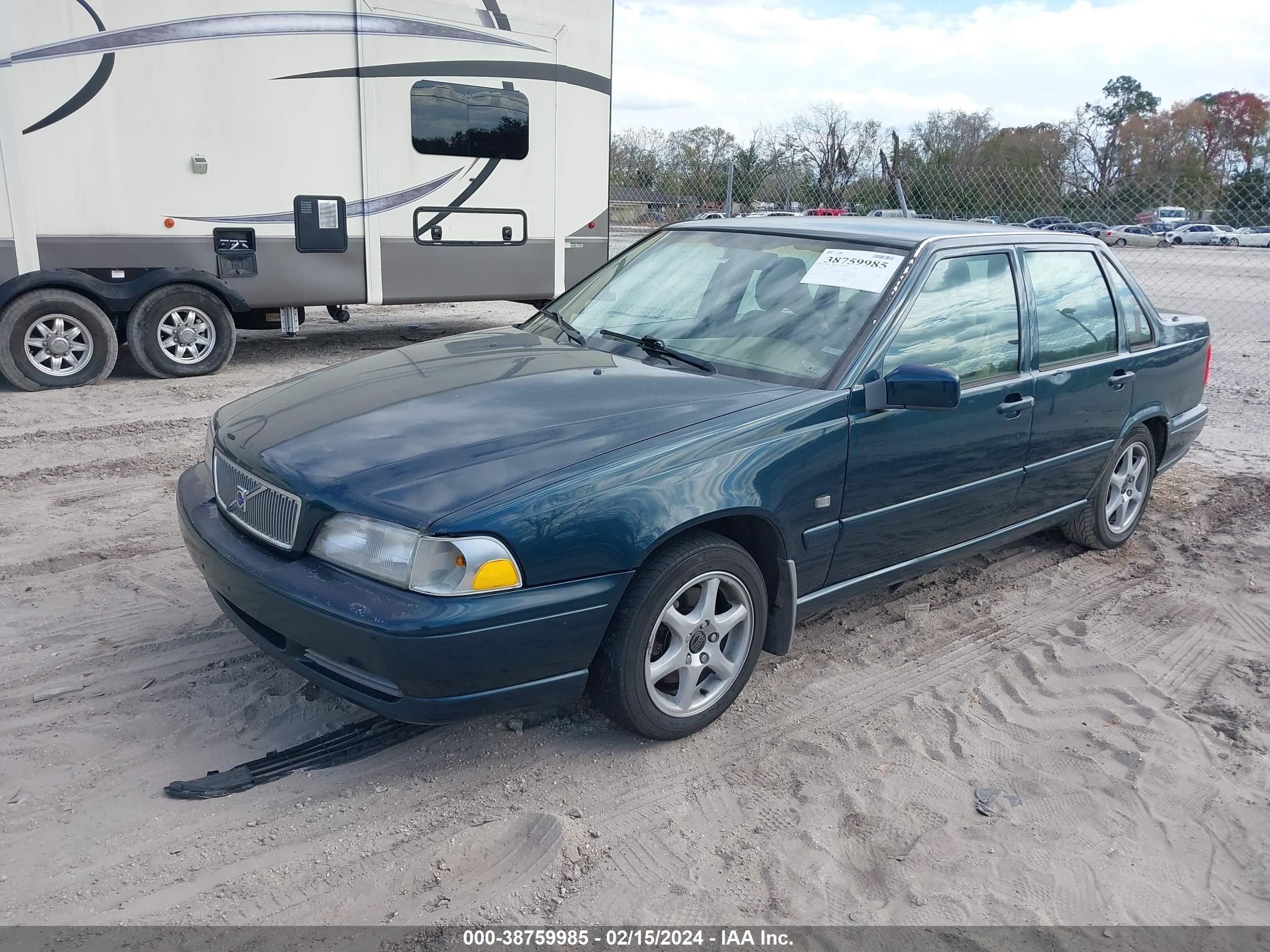 Photo 1 VIN: YV1LS55A7X2604417 - VOLVO S70 