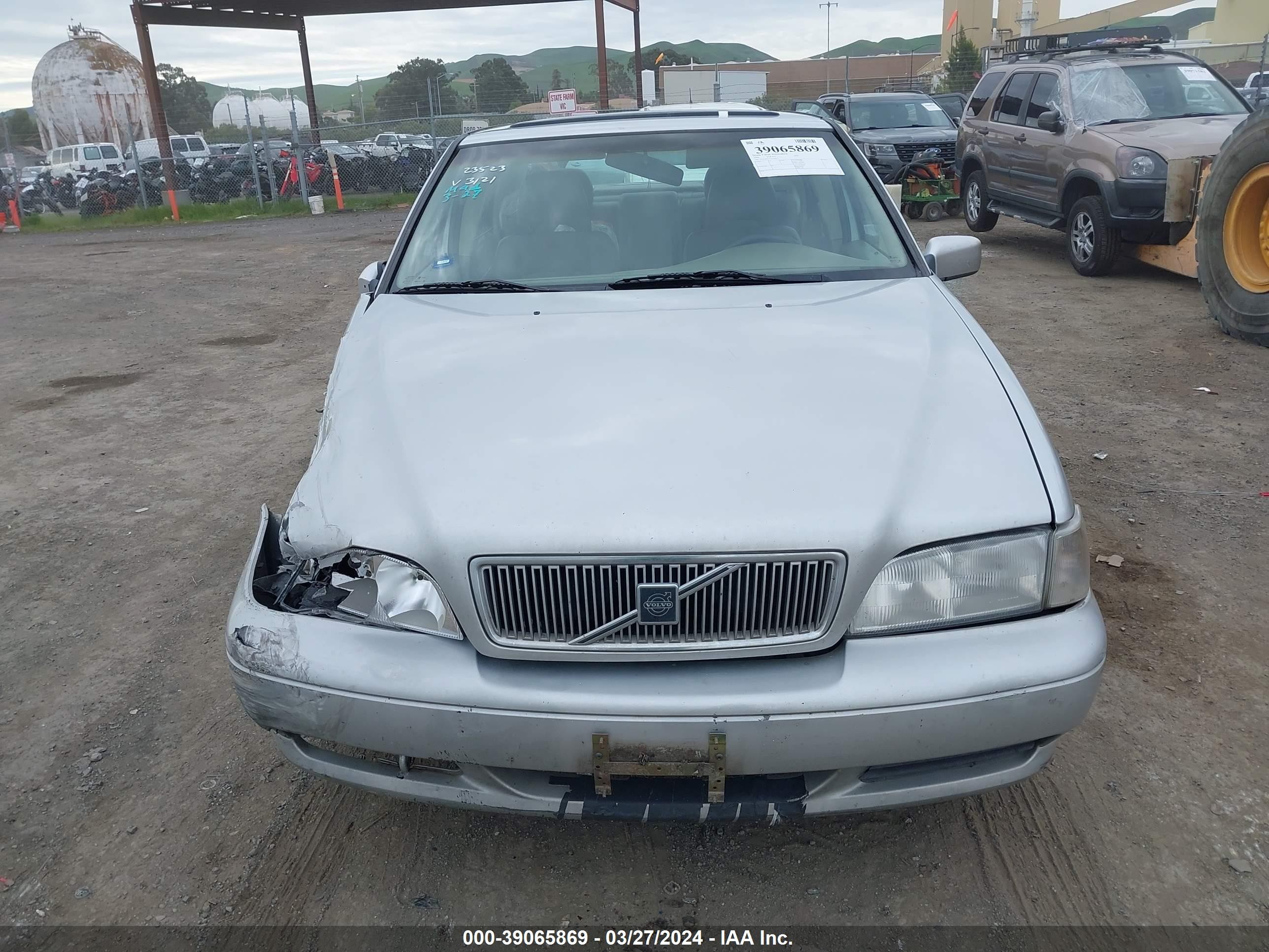 Photo 11 VIN: YV1LS5671W2554812 - VOLVO S70 