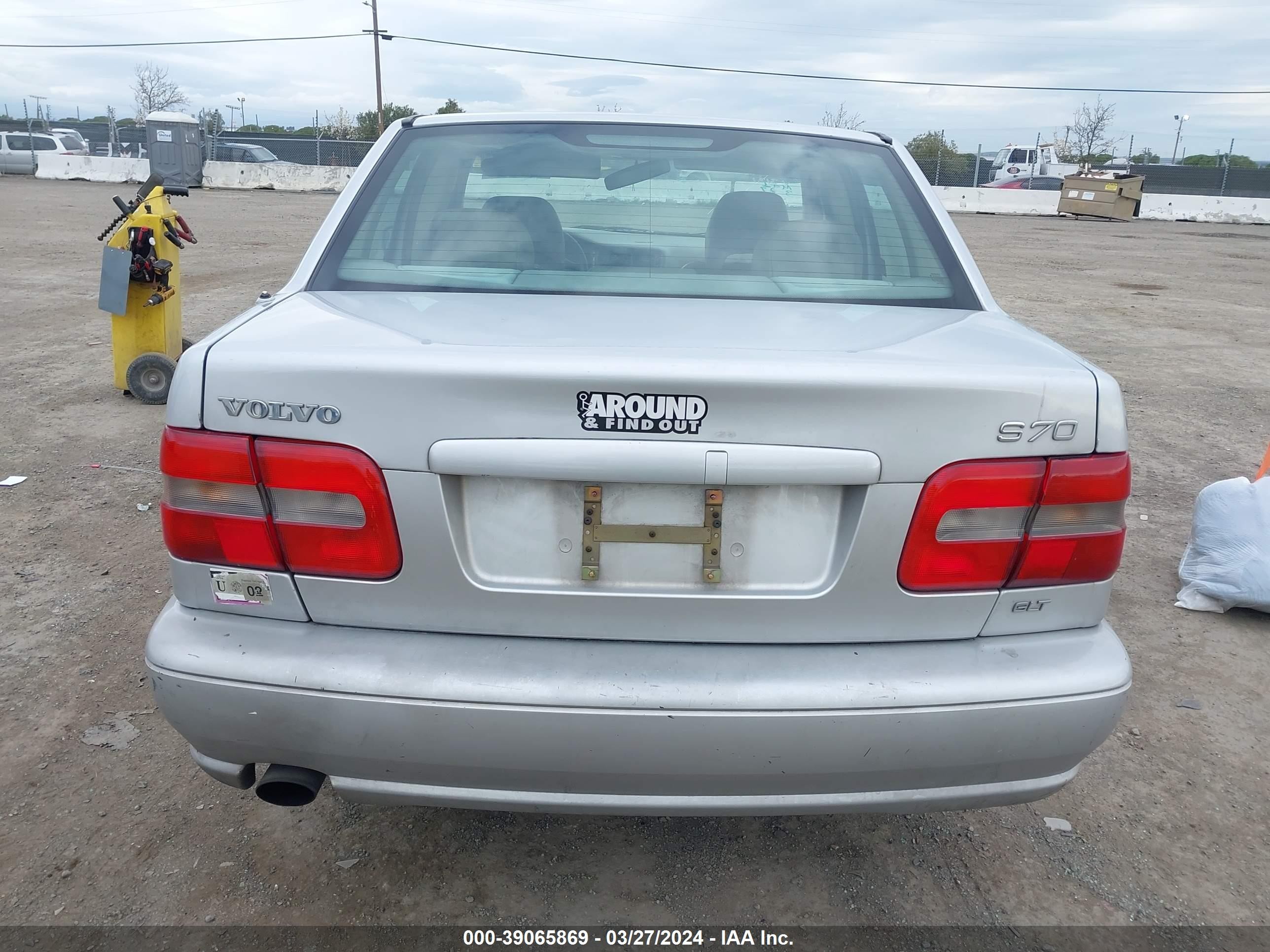 Photo 15 VIN: YV1LS5671W2554812 - VOLVO S70 