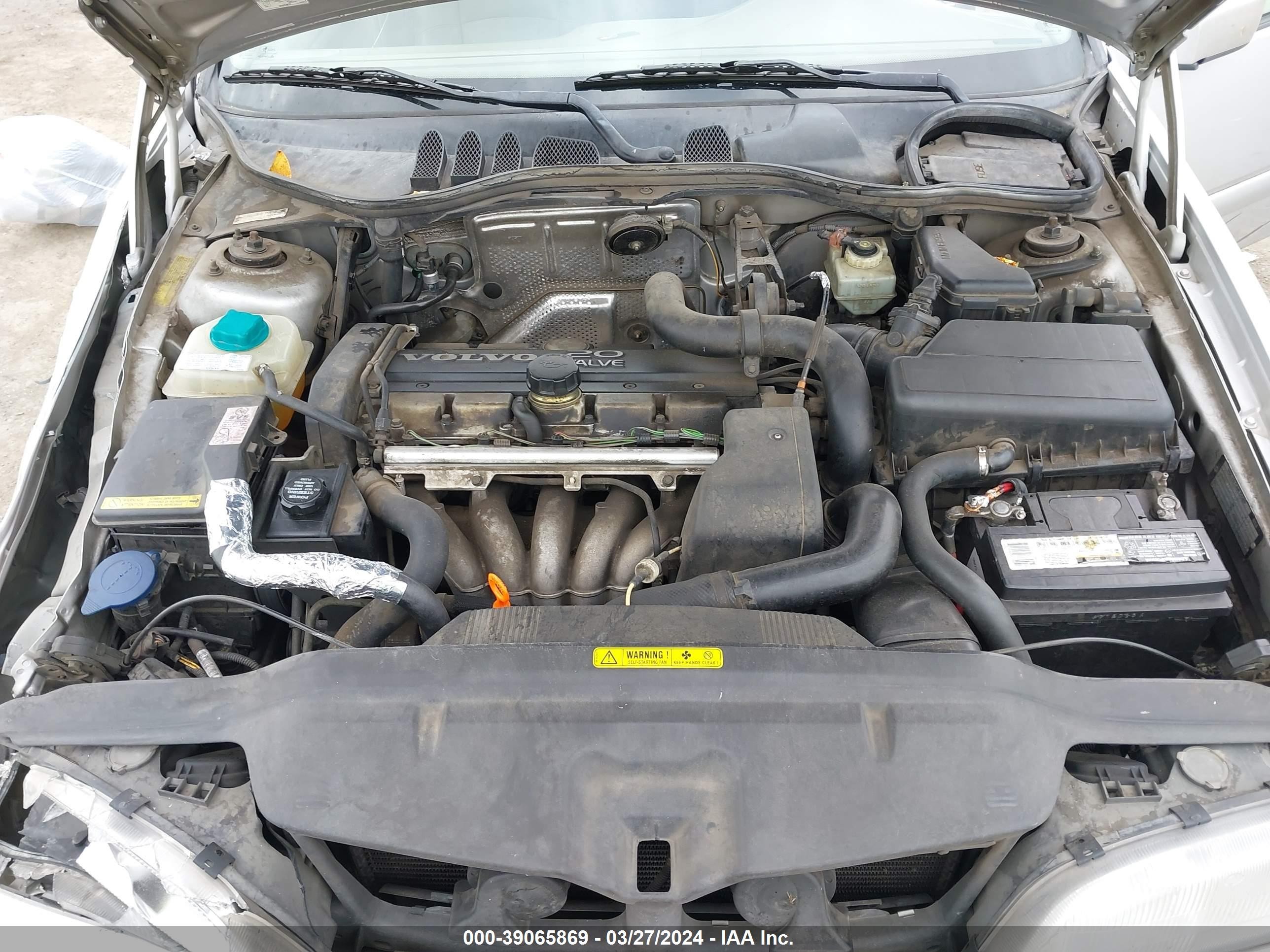 Photo 9 VIN: YV1LS5671W2554812 - VOLVO S70 