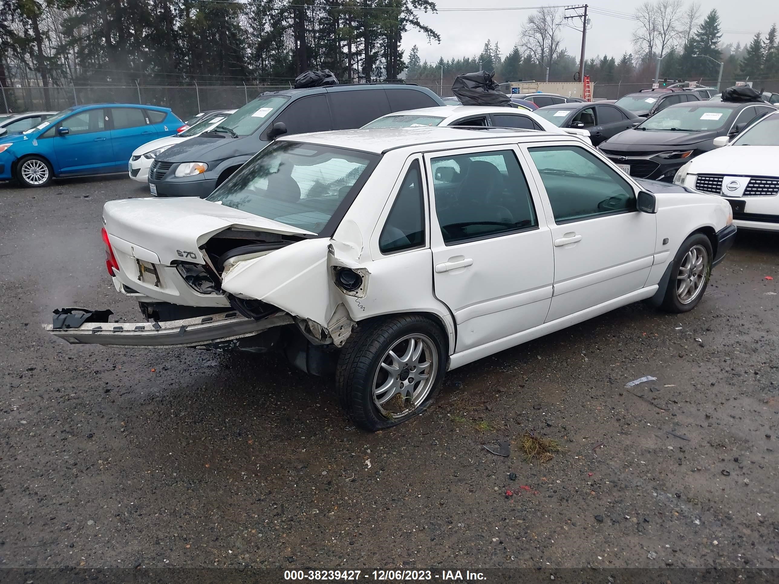 Photo 3 VIN: YV1LS56D2Y2664910 - VOLVO S70 