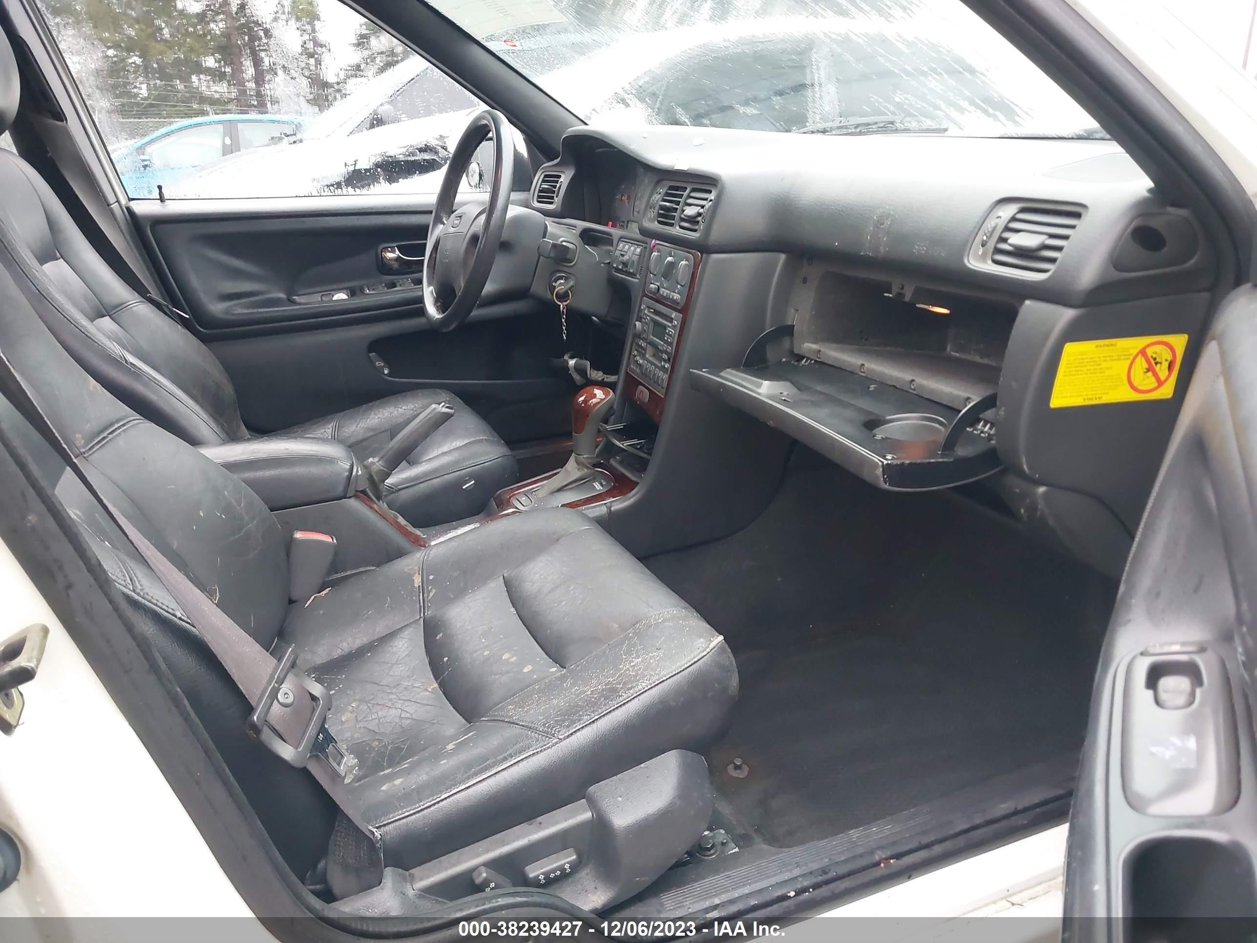 Photo 4 VIN: YV1LS56D2Y2664910 - VOLVO S70 