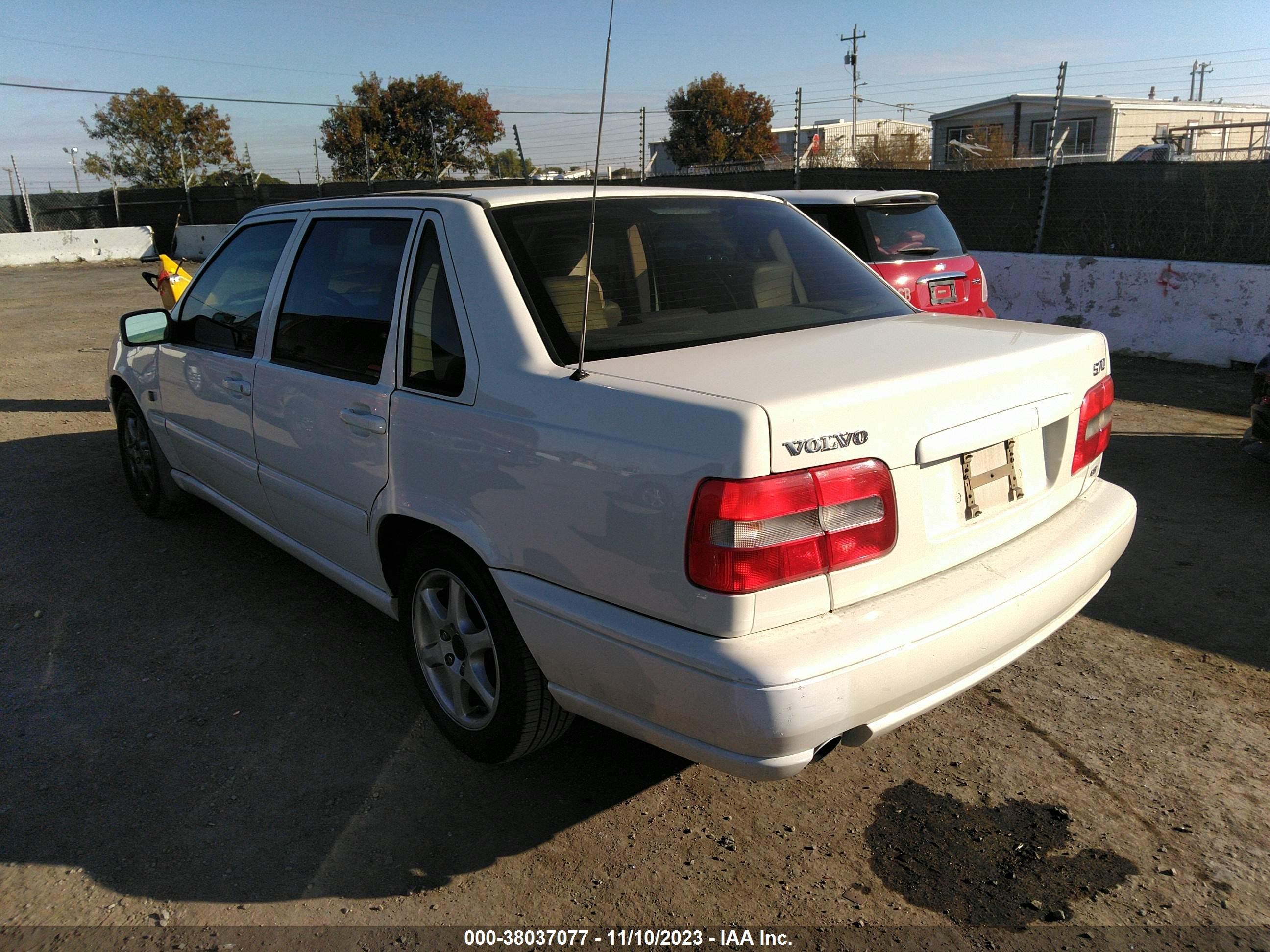 Photo 2 VIN: YV1LS56D4Y2623601 - VOLVO S70 