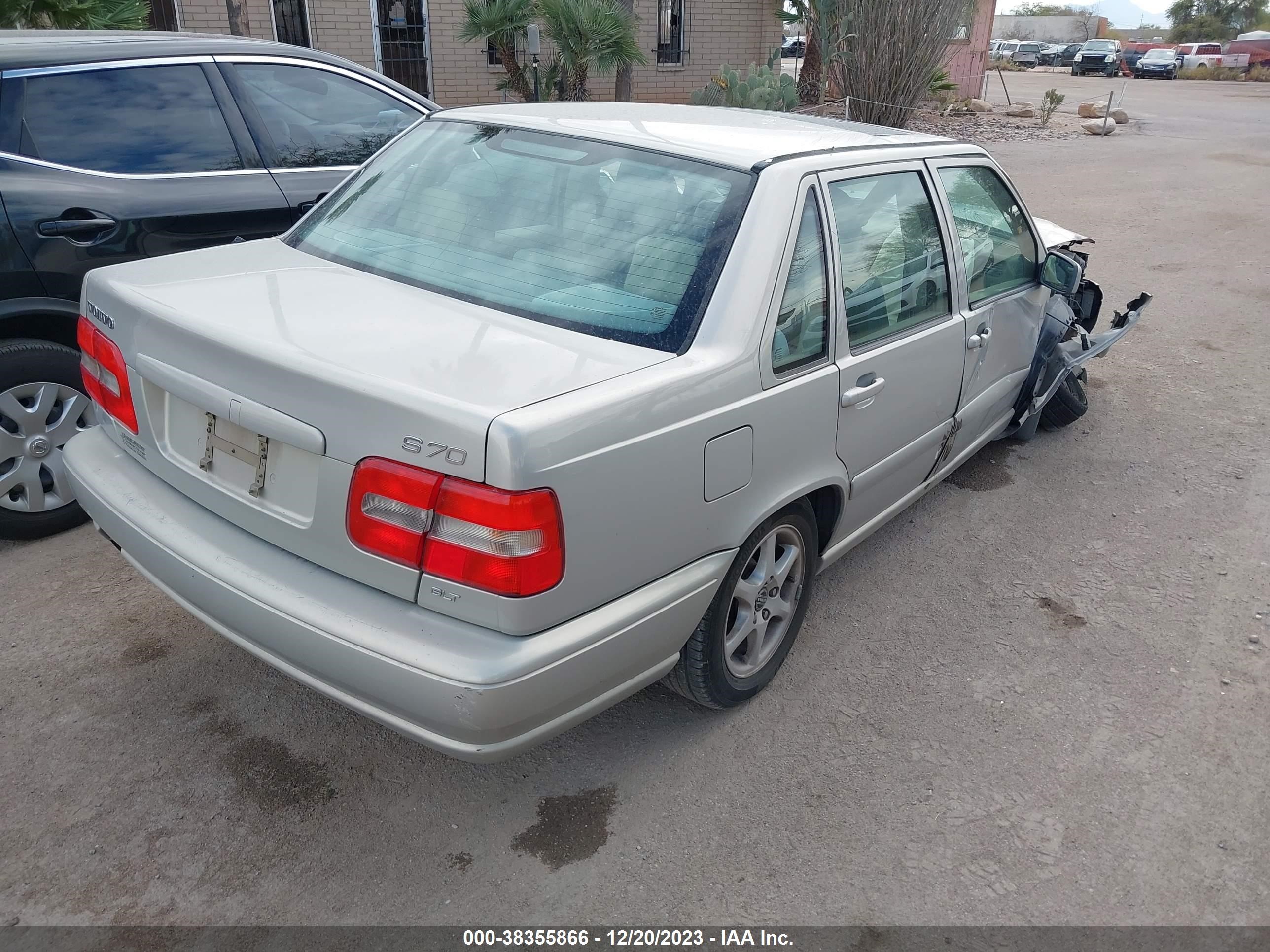 Photo 3 VIN: YV1LS56D7Y2630526 - VOLVO S70 