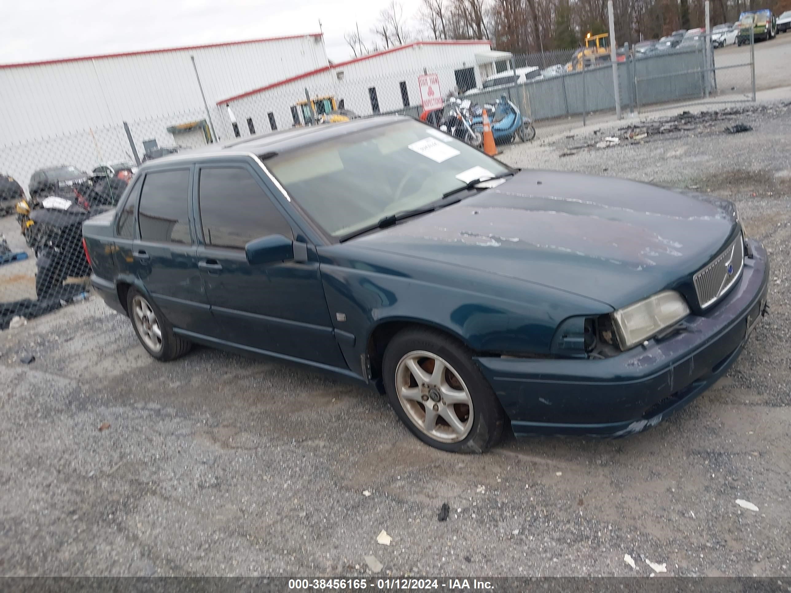 Photo 0 VIN: YV1LS56D8X1599520 - VOLVO S70 