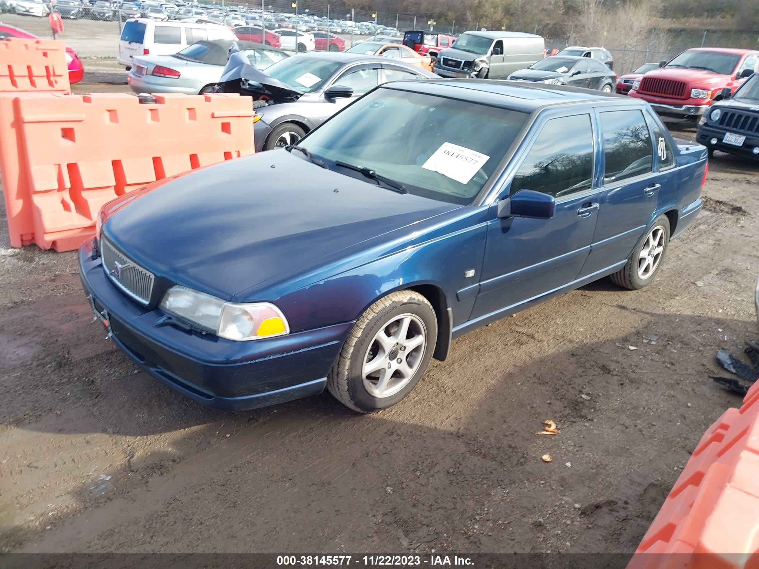 Photo 1 VIN: YV1LS61J1Y2665677 - VOLVO S70 