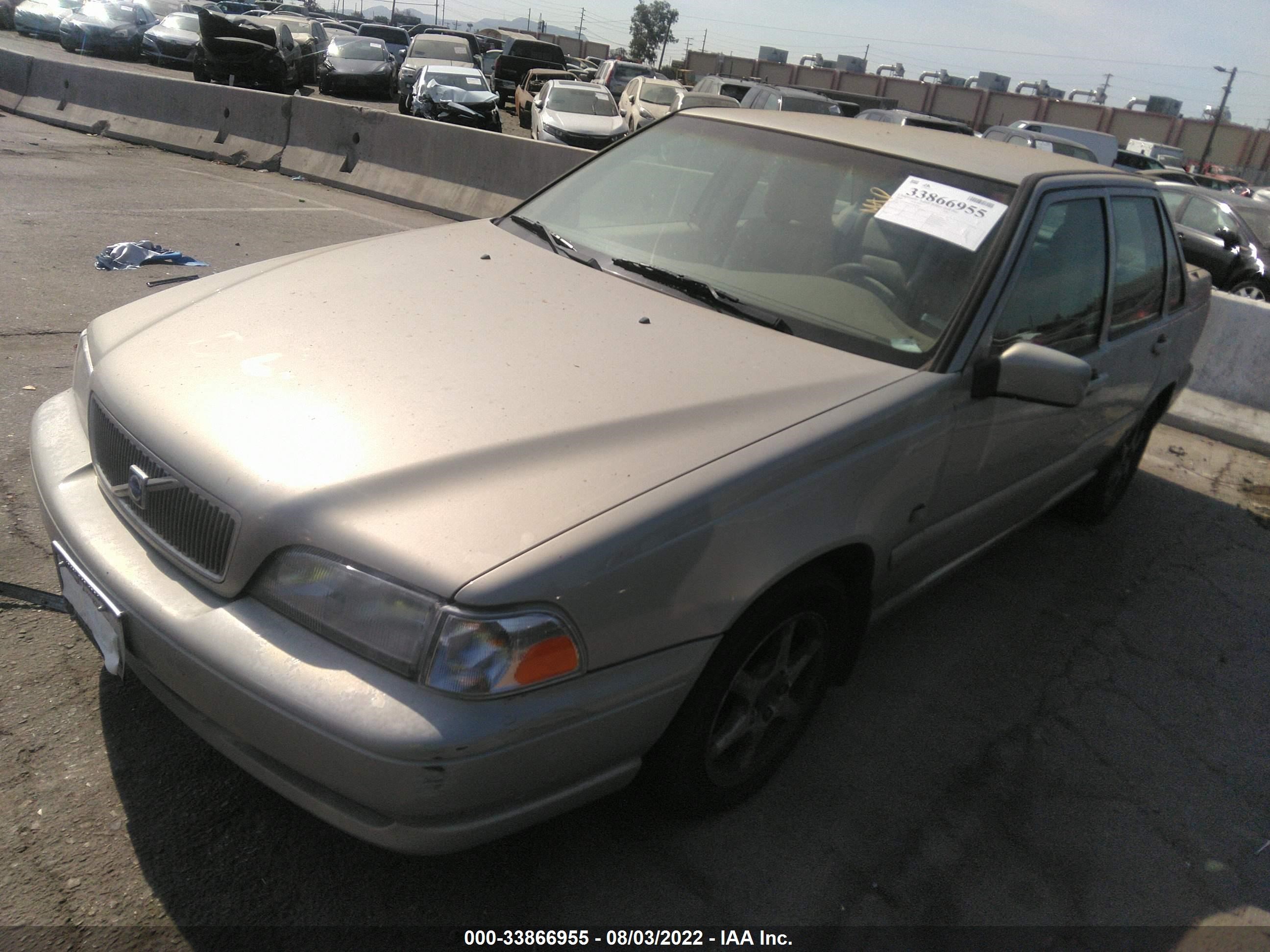 Photo 2 VIN: YV1LS61J4Y2667584 - VOLVO S70 