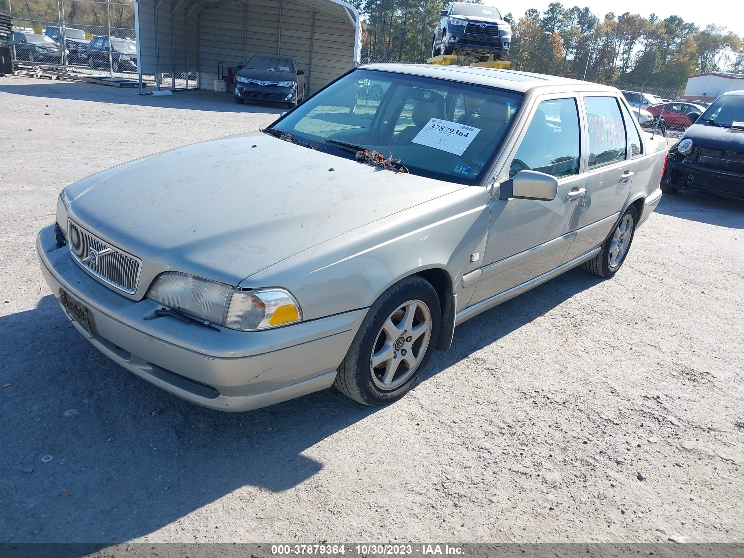 Photo 1 VIN: YV1LS61J9Y2659884 - VOLVO S70 