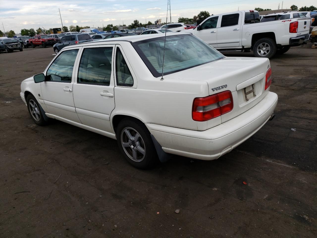 Photo 1 VIN: YV1LT56D1X2588768 - VOLVO S70 