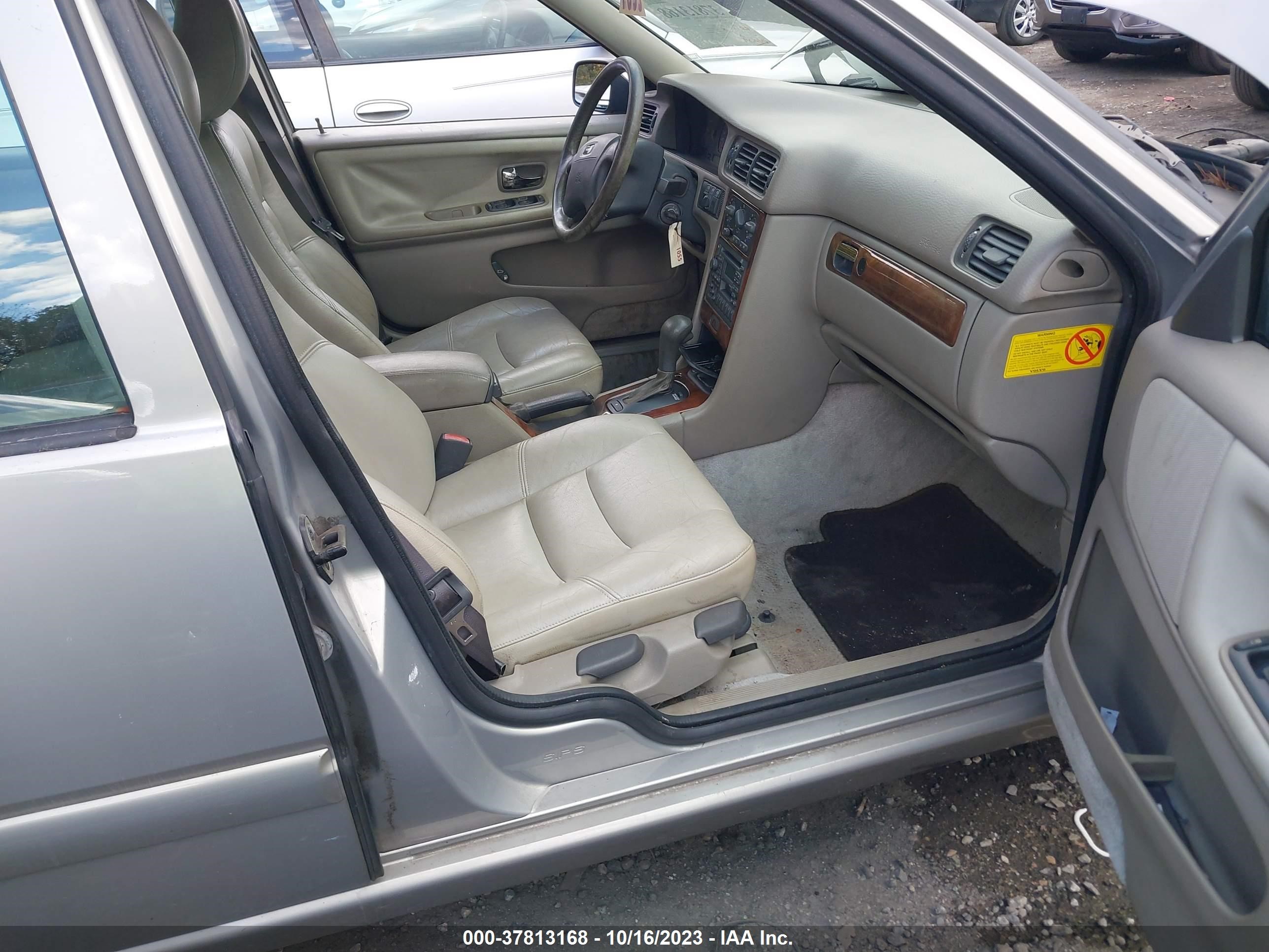 Photo 4 VIN: YV1LT56D3X2590599 - VOLVO S70 