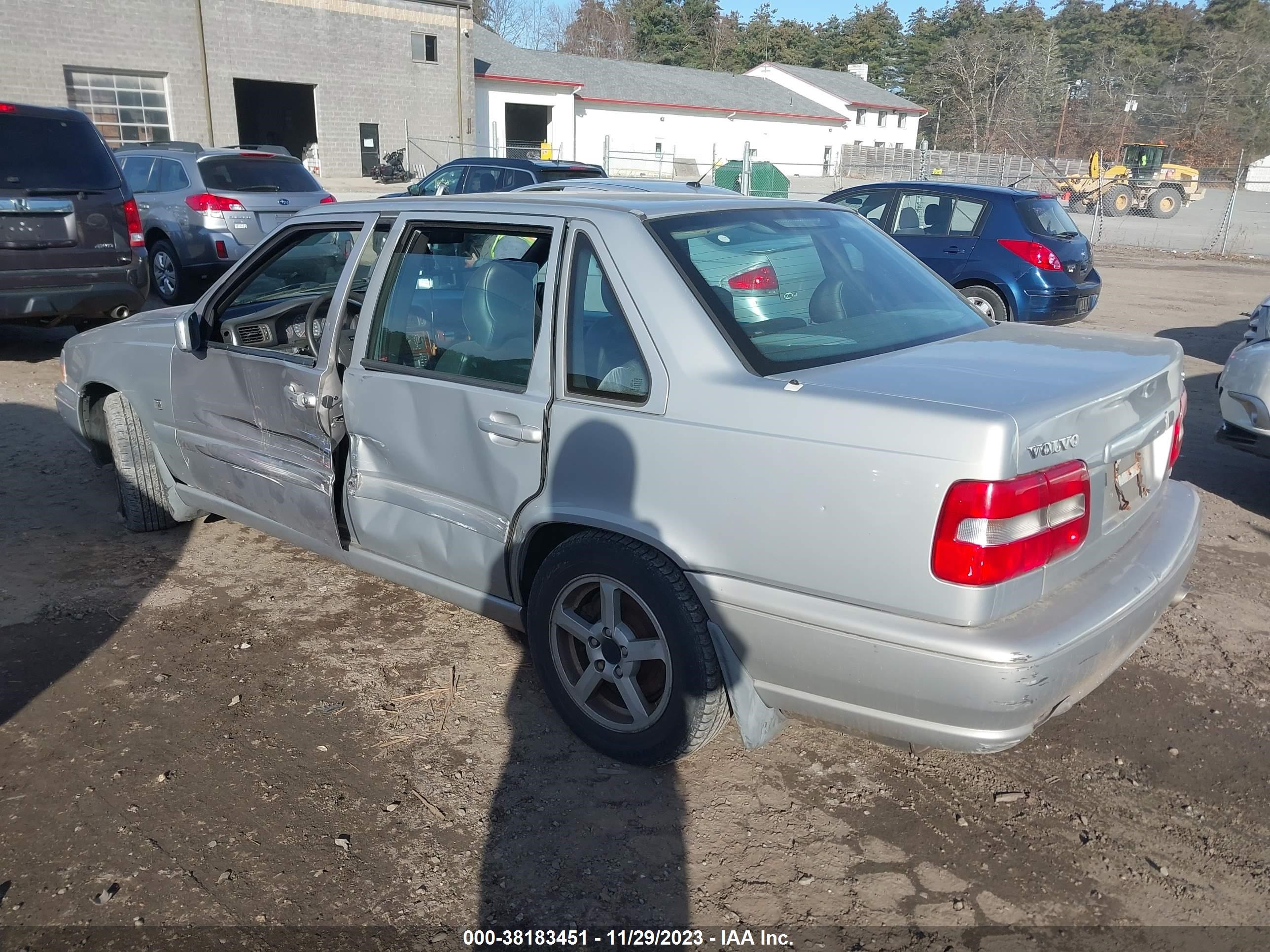 Photo 2 VIN: YV1LT56DXX2580538 - VOLVO S70 