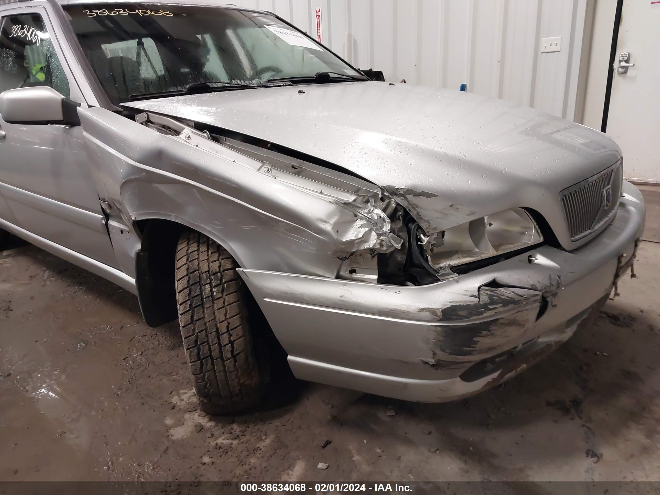 Photo 5 VIN: YV1LV56D7X2580006 - VOLVO V70 