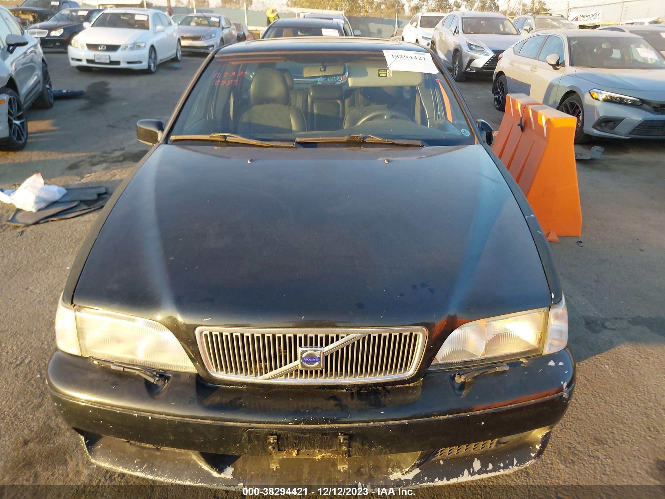 Photo 11 VIN: YV1LV62D9X2575935 - VOLVO V70 