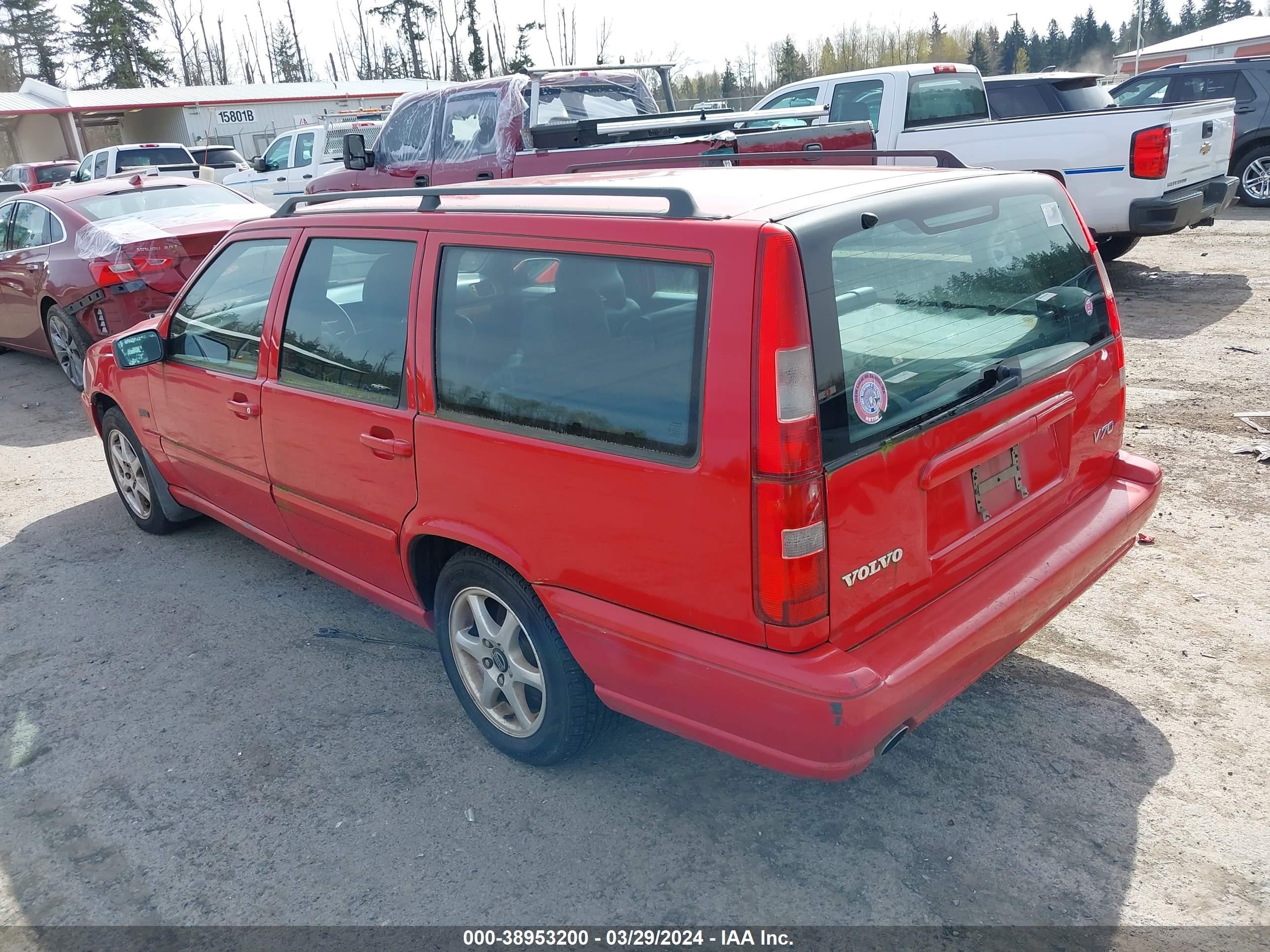 Photo 2 VIN: YV1LW5549W2522623 - VOLVO V70 