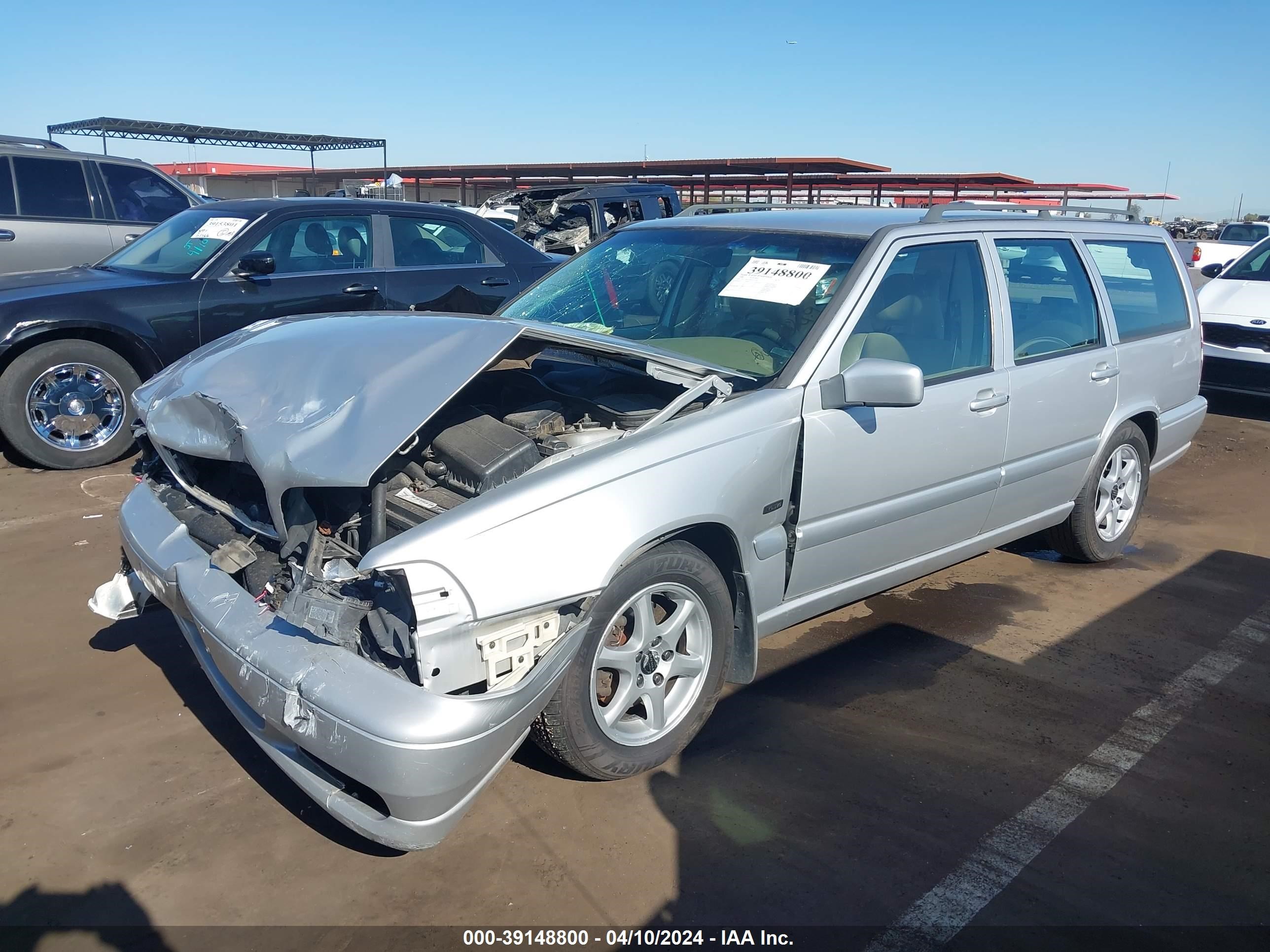 Photo 1 VIN: YV1LW5570W2523184 - VOLVO V70 