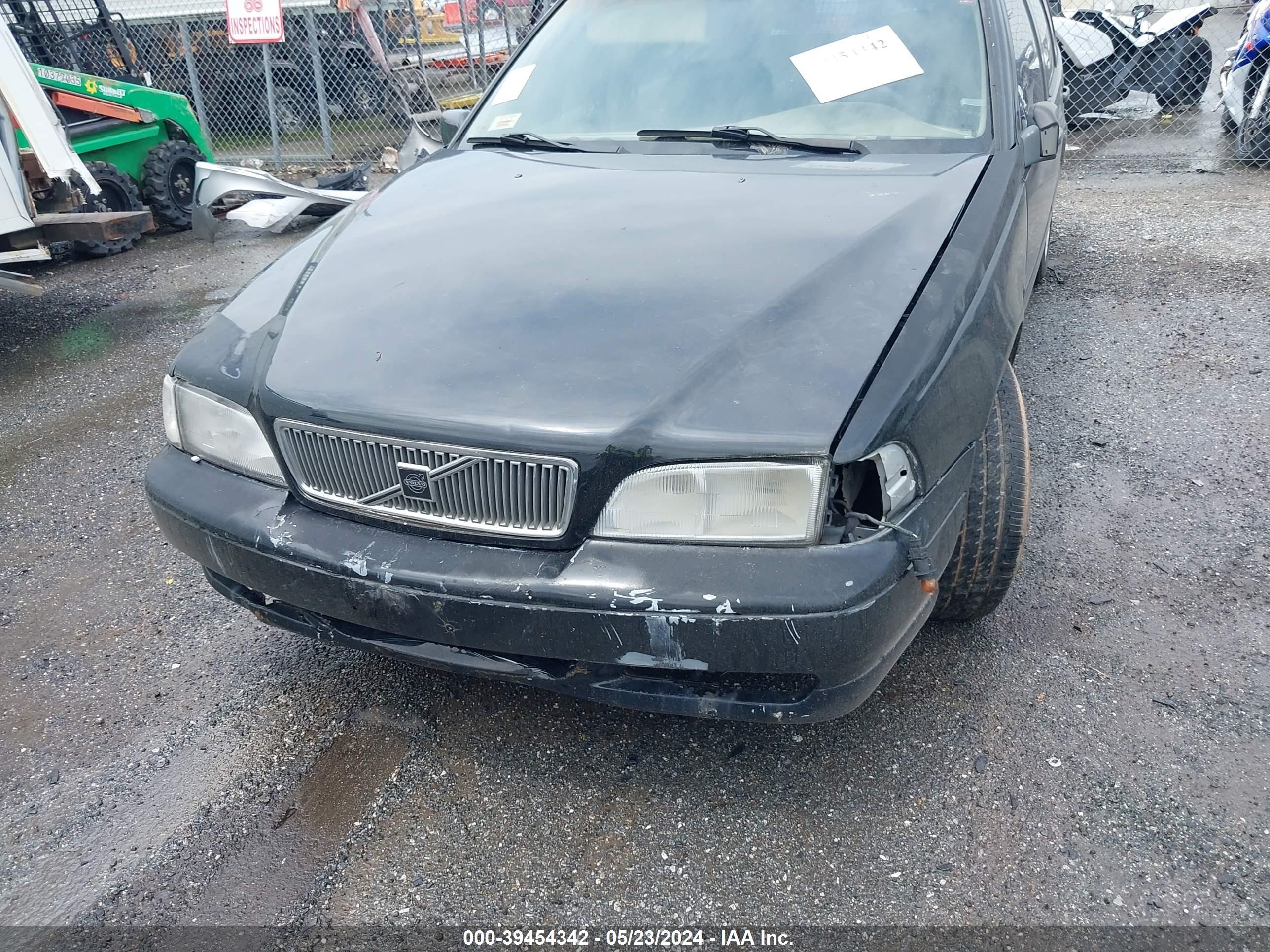 Photo 5 VIN: YV1LW5572W2468267 - VOLVO V70 