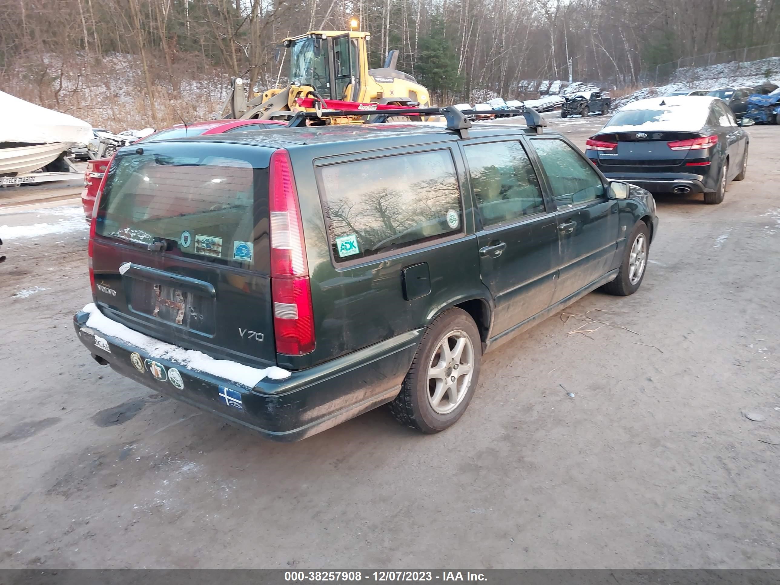 Photo 3 VIN: YV1LW55A5X2621334 - VOLVO V70 