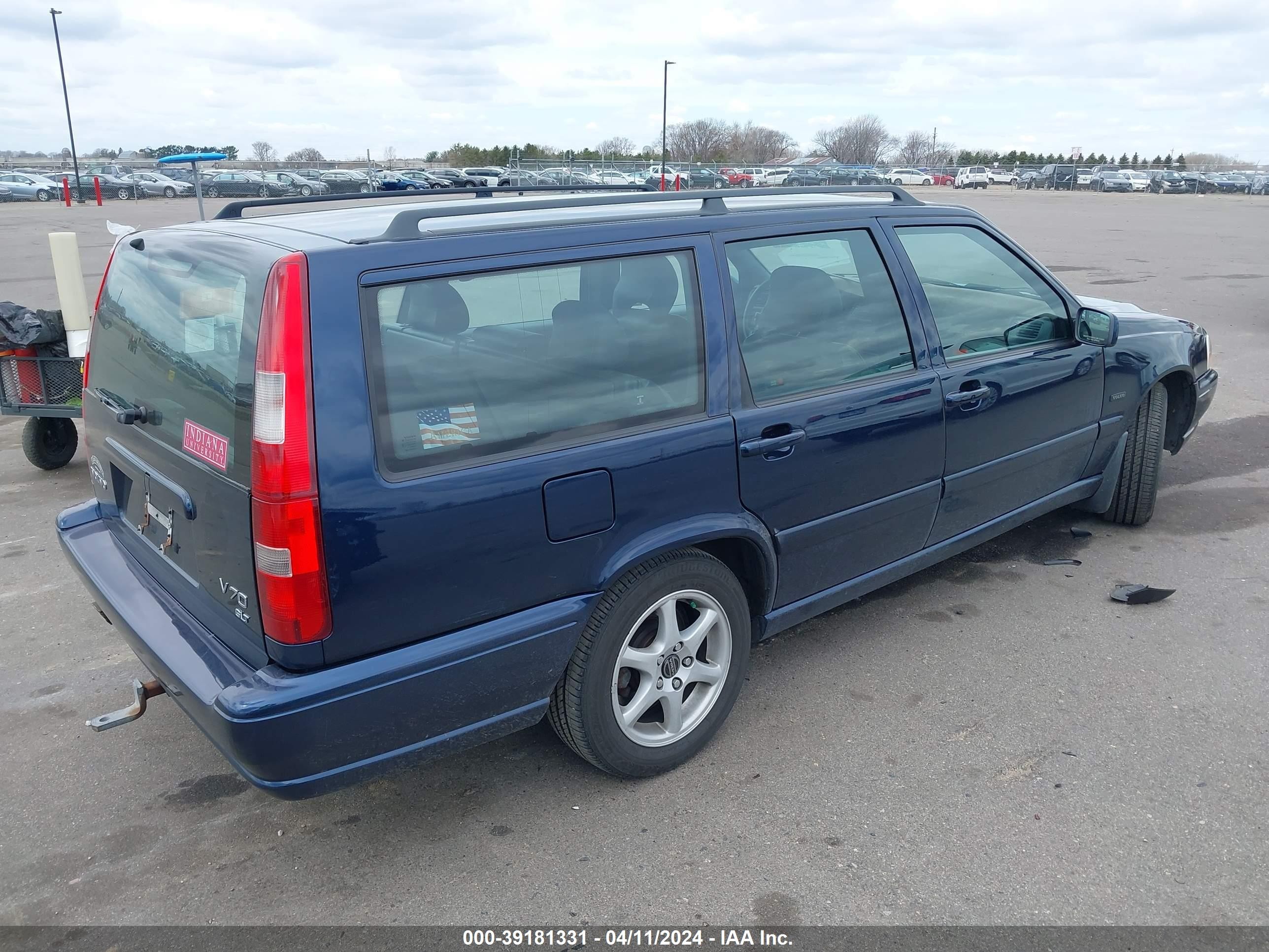 Photo 3 VIN: YV1LW5671W2446792 - VOLVO V70 