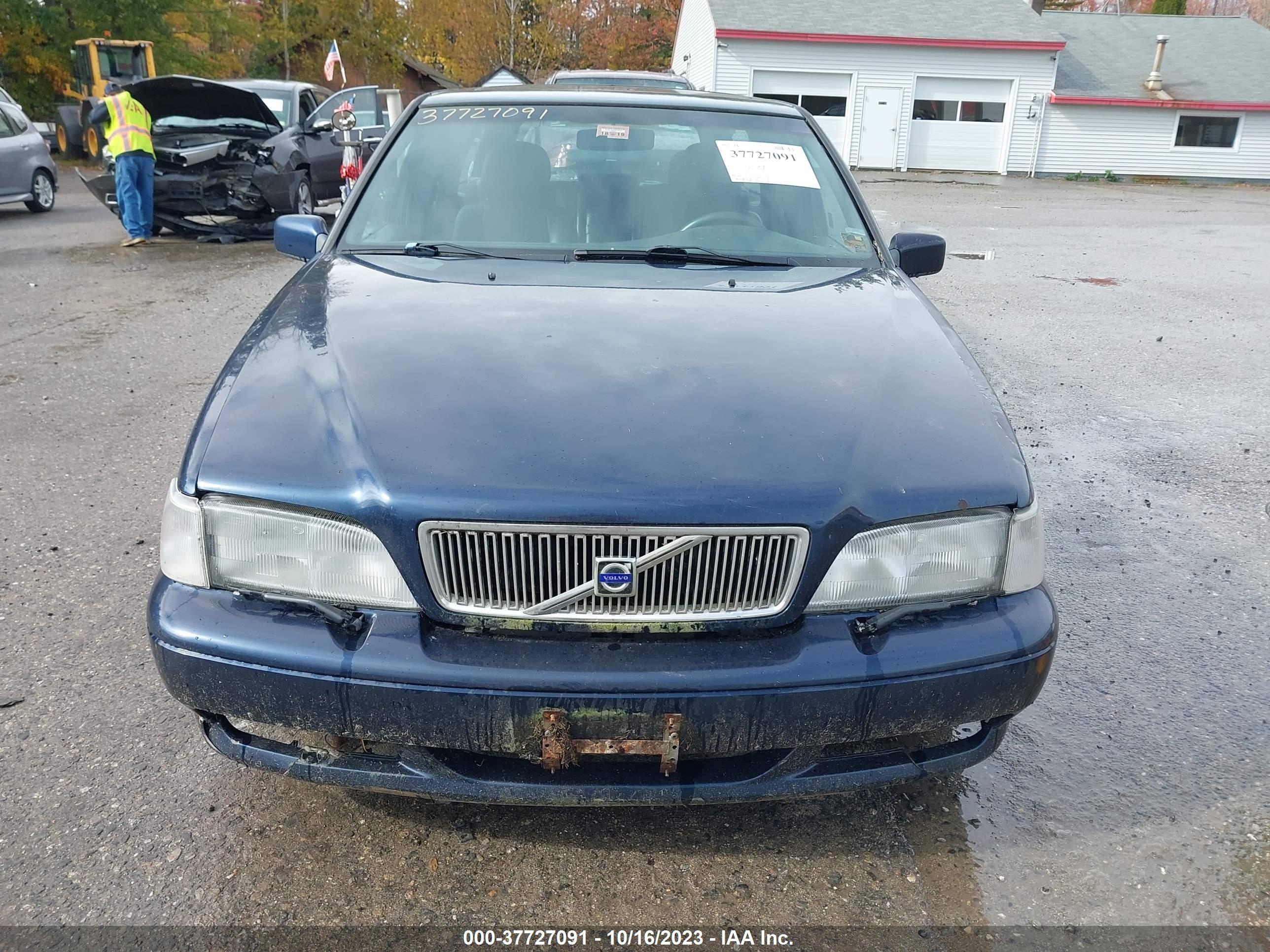 Photo 5 VIN: YV1LW56D9X2618915 - VOLVO V70 